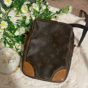 Authentic LV Vintage Crossbody bag